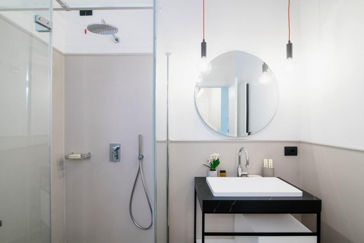 In Centro Luxury Rooms Como Exterior photo